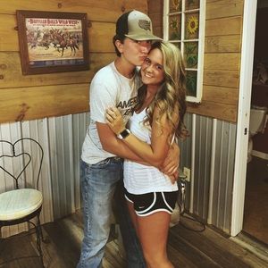 Meet your Posher, Cadie